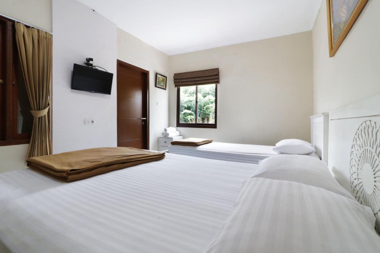 Jayagiri Guesthouse Lembang Extérieur photo