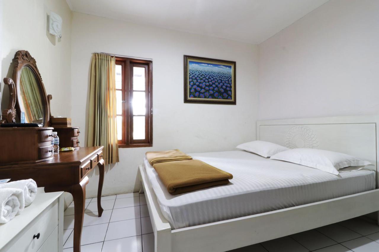 Jayagiri Guesthouse Lembang Extérieur photo