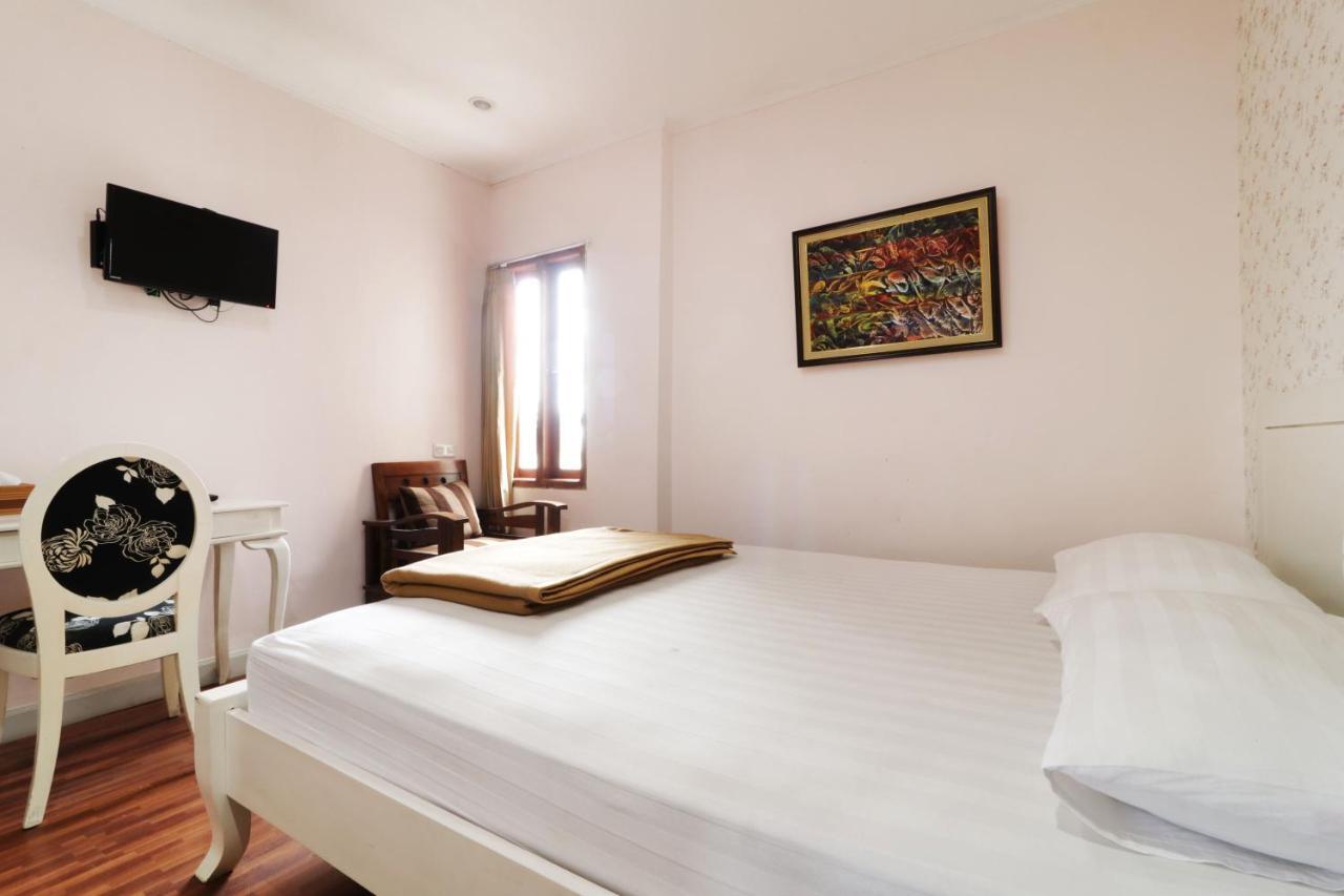 Jayagiri Guesthouse Lembang Extérieur photo