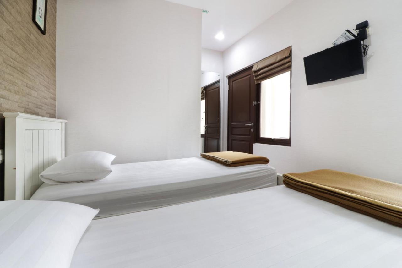 Jayagiri Guesthouse Lembang Extérieur photo